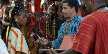 Kênia (Nikolly Fernandes) se casal com Pascoal (Luciano Quirino) em A Nobreza do Amor (Foto: Manoella Mello/Globo)