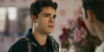 Mau Mau (João Victor Gonçalves) e Felipe (Pietro Antonelli) em Quem Ama Cuida (Foto: Reprodução/TV Globo)