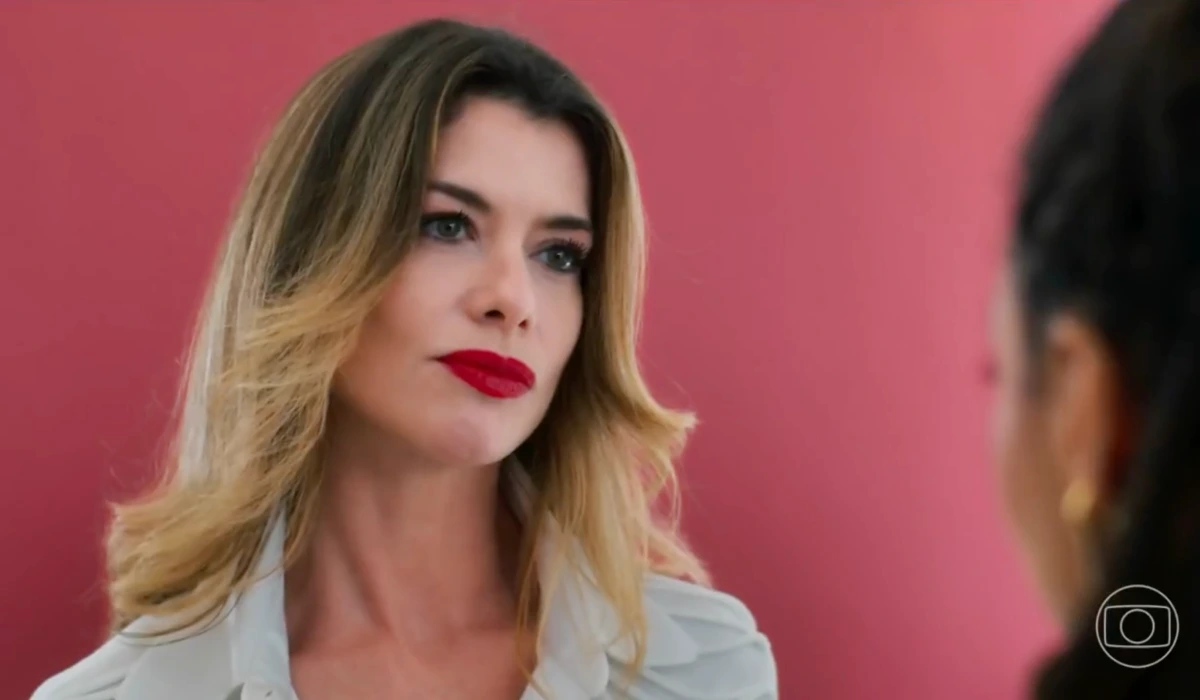 Vanessa (Alinne Moraes) em Por Você (Foto: Reprodução/TV Globo)