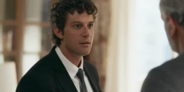 Pedro (Chay Suede) em Quem Ama Cuida (Foto: Reprodução/TV Globo)