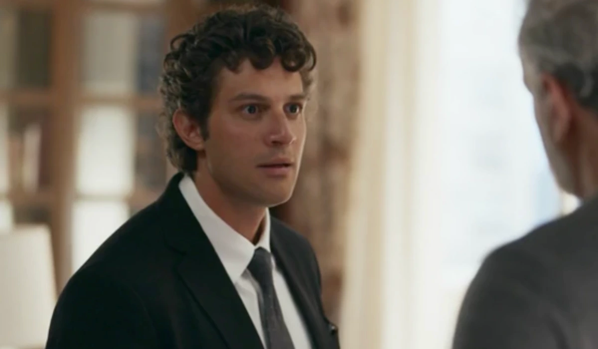 Pedro (Chay Suede) em Quem Ama Cuida (Foto: Reprodução/TV Globo)