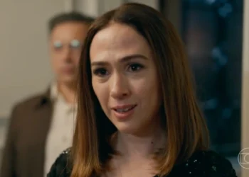 Brigitte (Tatá Werneck) em Quem Ama Cuida (Foto: Reprodução/TV Globo)