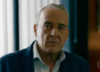 Ulisses (Alexandre Borges) em Quem Ama Cuida (Foto: Reprodução/TV Globo)