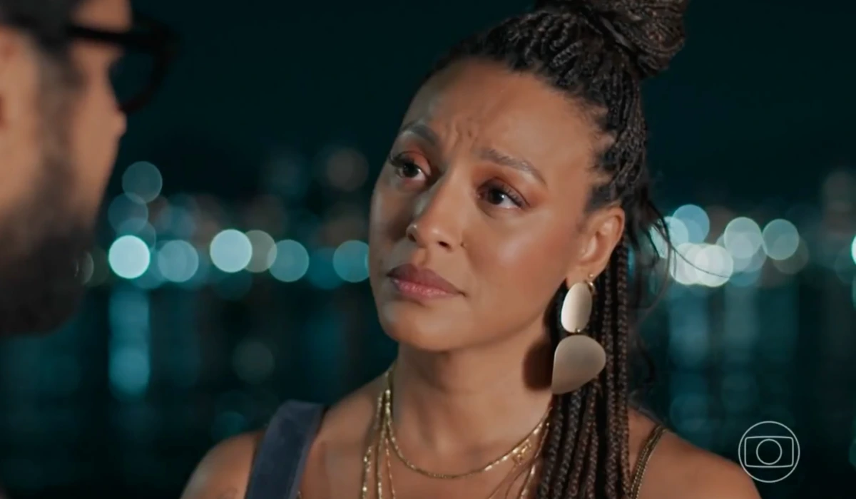 Bela (Sheron Menezzes) em Por Você (Foto: Reprodução/TV Globo)