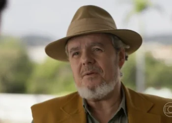 Casemiro (Cassio Gabus Mendes) em A Nobreza do Amor (Foto: Reprodução/TV Globo)