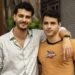 Fernando (Pedro Alves) e Mau Mau (João Victor Gonçalves) em Quem Ama Cuida (Foto: Gabriel Vaguel/Globo)