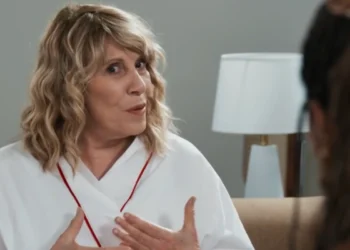 Pérola (Renata Sorrah) em Por Você (Foto: Reprodução/TV Globo)