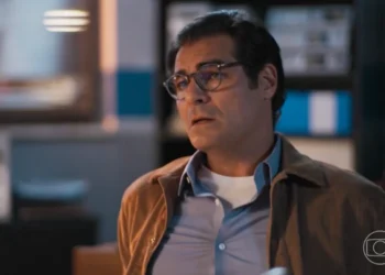 Gabriel (Thiago Lacerda) em Por Você (Foto: Reprodução/TV Globo)
