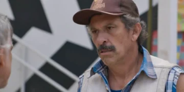 Juarez (Milhem Cortaz) em Por Você (Foto: Reprodução/TV Globo)
