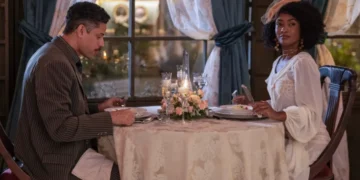 Onildo (Paulo Lessa) e Niara (Erika Januza) durante encontro em A Nobreza do Amor (Foto: Angélica Goudinho/Globo)