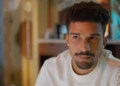 Vitor (Lucas Leto) em Por Você (Foto: Reprodução/TV Globo)