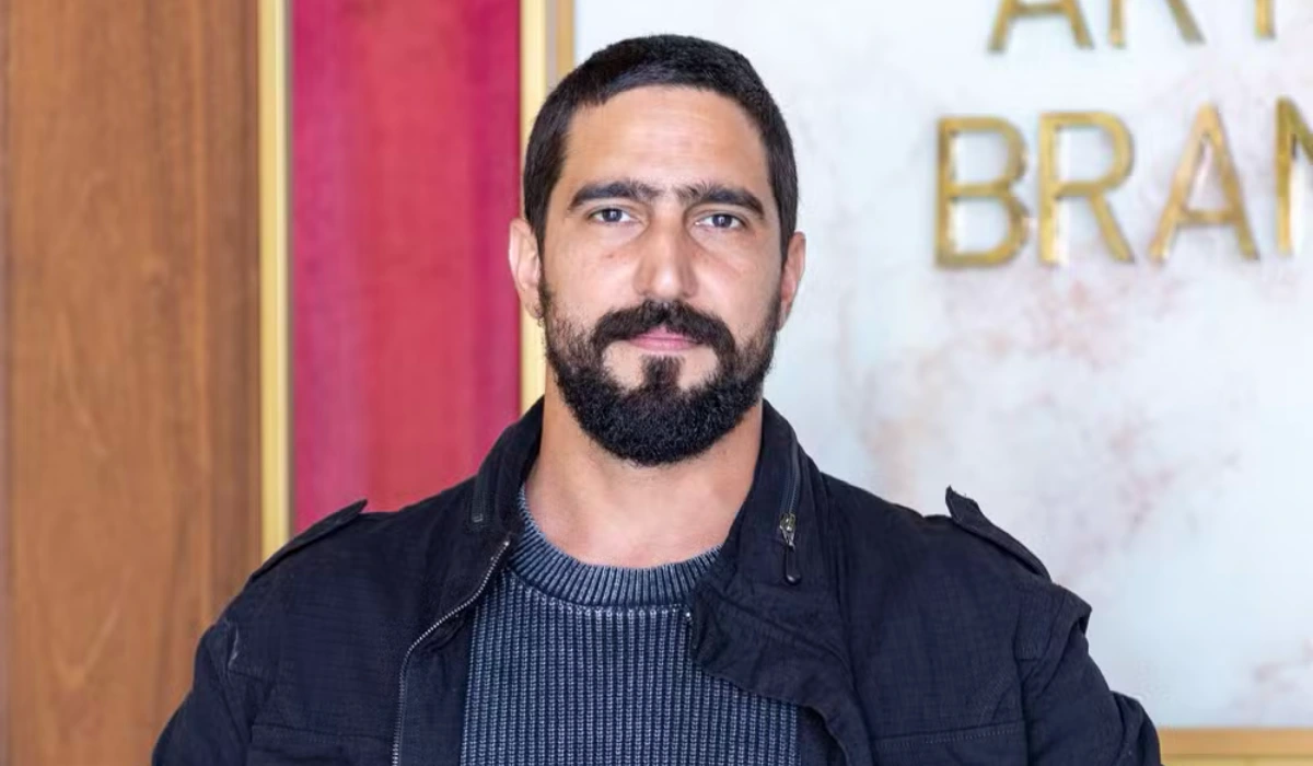 Heitor (Renato Góes) em Quem Ama Cuida (Foto: Angélica Goudinho/Globo)