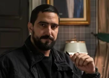 Heitor (Renato Góes) vai morar na mansão em Quem Ama Cuida (Foto: Estevam Avellar/Globo)