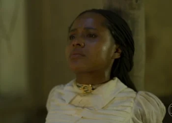 Alika (Duda Santos) em A Nobreza do Amor (Foto: Reprodução/TV Globo)