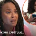 Bela olhando para Glorinha mexendo no celular na novela Por Você.
