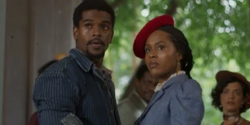 Tonho (Ronald Sotto) e Alika (Duda Santos) em A Nobreza do Amor (Foto: Reprodução/TV Globo)