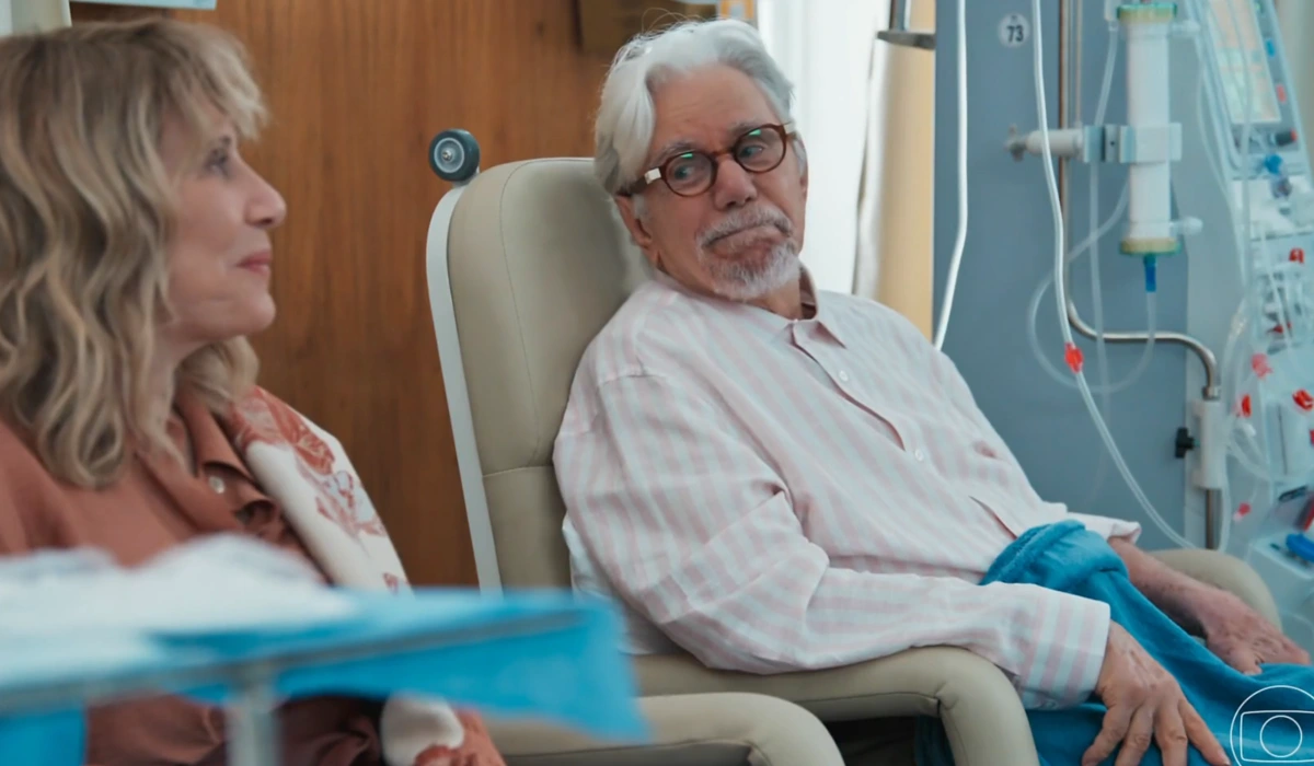 Manoel (Reginaldo Faria) e Pérola (Renata Sorrah) em Por Você (Foto: Reprodução/TV Globo)