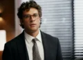 Pedro (Chay Suede) em Quem Ama Cuida (Foto: Reprodução/TV Globo)
